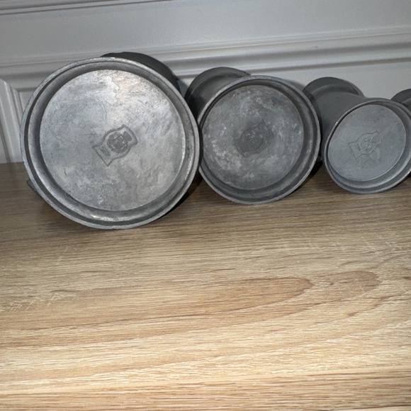 FULL SET ANTIQUE TANKARD PEWTER MEASURING PITCHERS, LITERS, MARKED - Picture 7 of 11